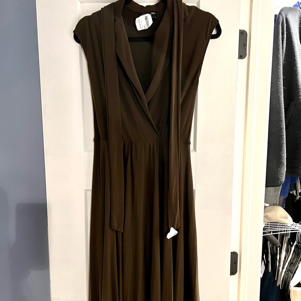Brown dress